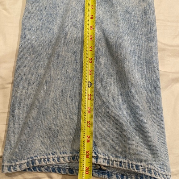 Gap high rise wide leg jeans light wash size 8/29R - Picture 4 of 5